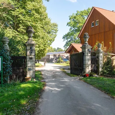 別荘 Blockhaeuser Auf Reiterhof In *