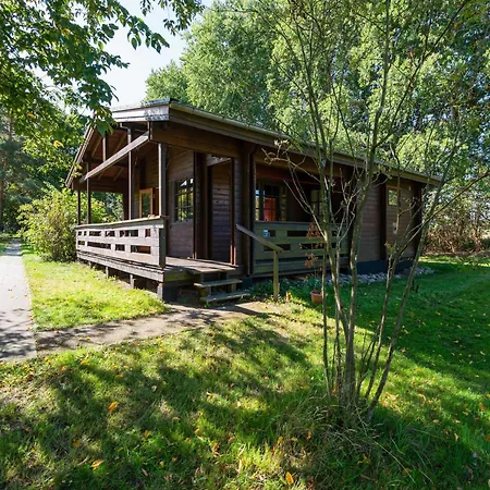 Blockhaeuser Auf Reiterhof In Nyaraló Eschede