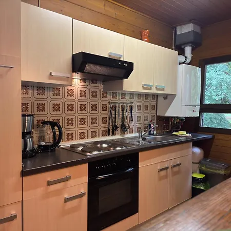 Nyaraló Blockhaeuser Auf Reiterhof In