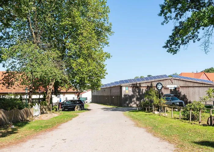 Blockhaeuser Auf Reiterhof In Semesterbostad *