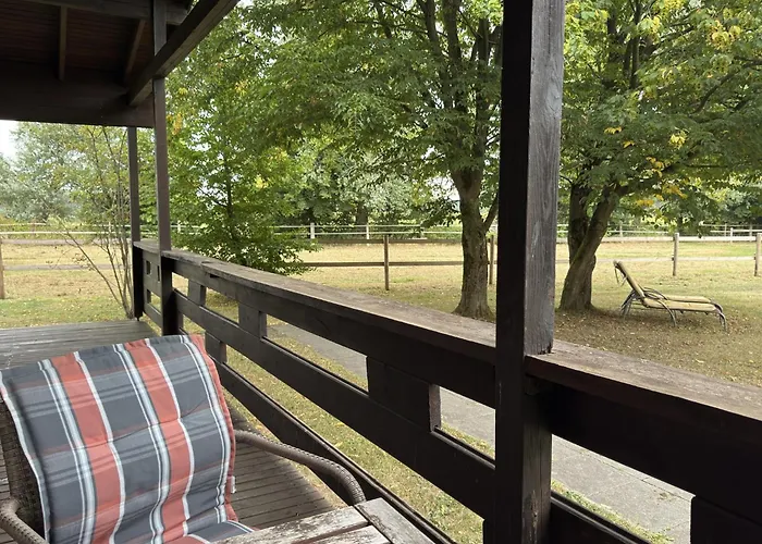 Semesterbostad Blockhaeuser Auf Reiterhof In