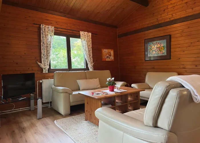 Blockhaeuser Auf Reiterhof In Semesterbostad Eschede