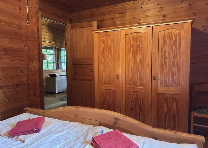 Blockhaeuser Auf Reiterhof In *